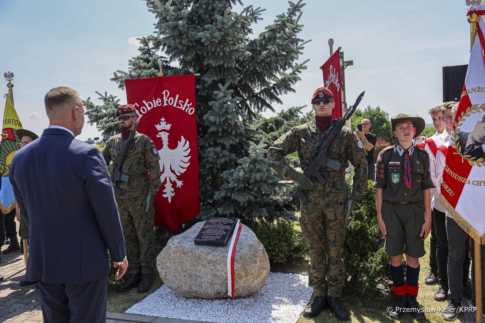 Zdjęcie w galerii na portalu naszwodzislaw.com: Narodowy Dzień Powstań Śląskich. Prezydent Karol Nawrocki w gm. Lubomia wiadomości z regionu