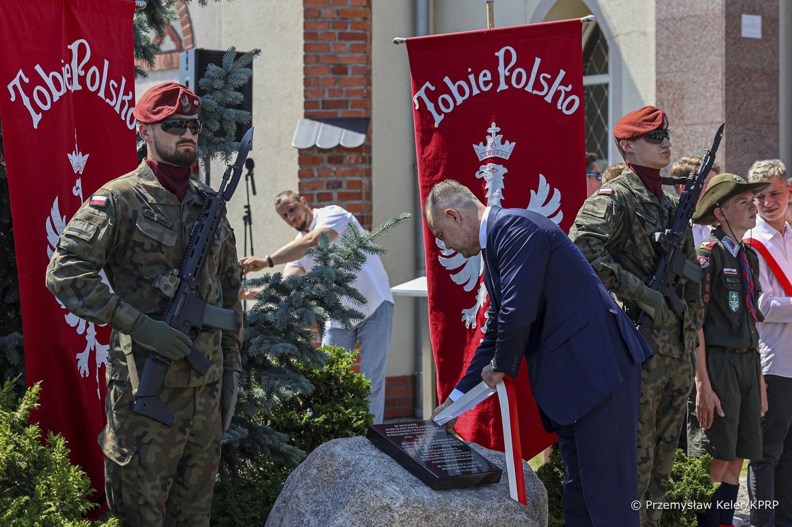 Zdjęcie w galerii na portalu naszwodzislaw.com: Narodowy Dzień Powstań Śląskich. Prezydent Karol Nawrocki w gm. Lubomia wiadomości z regionu