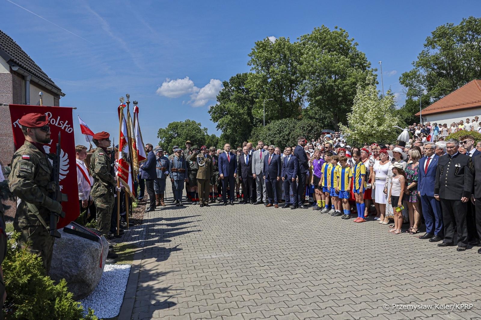 Zdjęcie w galerii na portalu naszwodzislaw.com: Narodowy Dzień Powstań Śląskich. Prezydent Karol Nawrocki w gm. Lubomia wiadomości z regionu