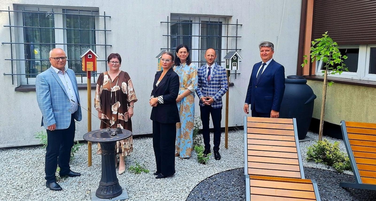 Zdjęcie w galerii na portalu naszwodzislaw.com: Zamiast klasy – ogród. Wyjątkowa inwestycja powstała w wodzisławskim ZST wiadomości z regionu