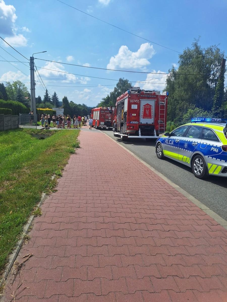 Zdjęcie w galerii na portalu naszwodzislaw.com: Zderzenie dwóch samochodów w Wodzisławiu Śląskim. Dwie osoby w szpitalu wiadomości z regionu