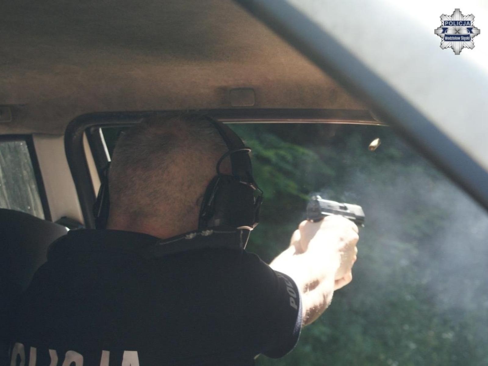 Zdjęcie w galerii na portalu naszwodzislaw.com: Pierwsze takie zawody w Pszowie. Policjanci rywalizowali o Puchar Komendanta Powiatowego Policji wiadomości z regionu