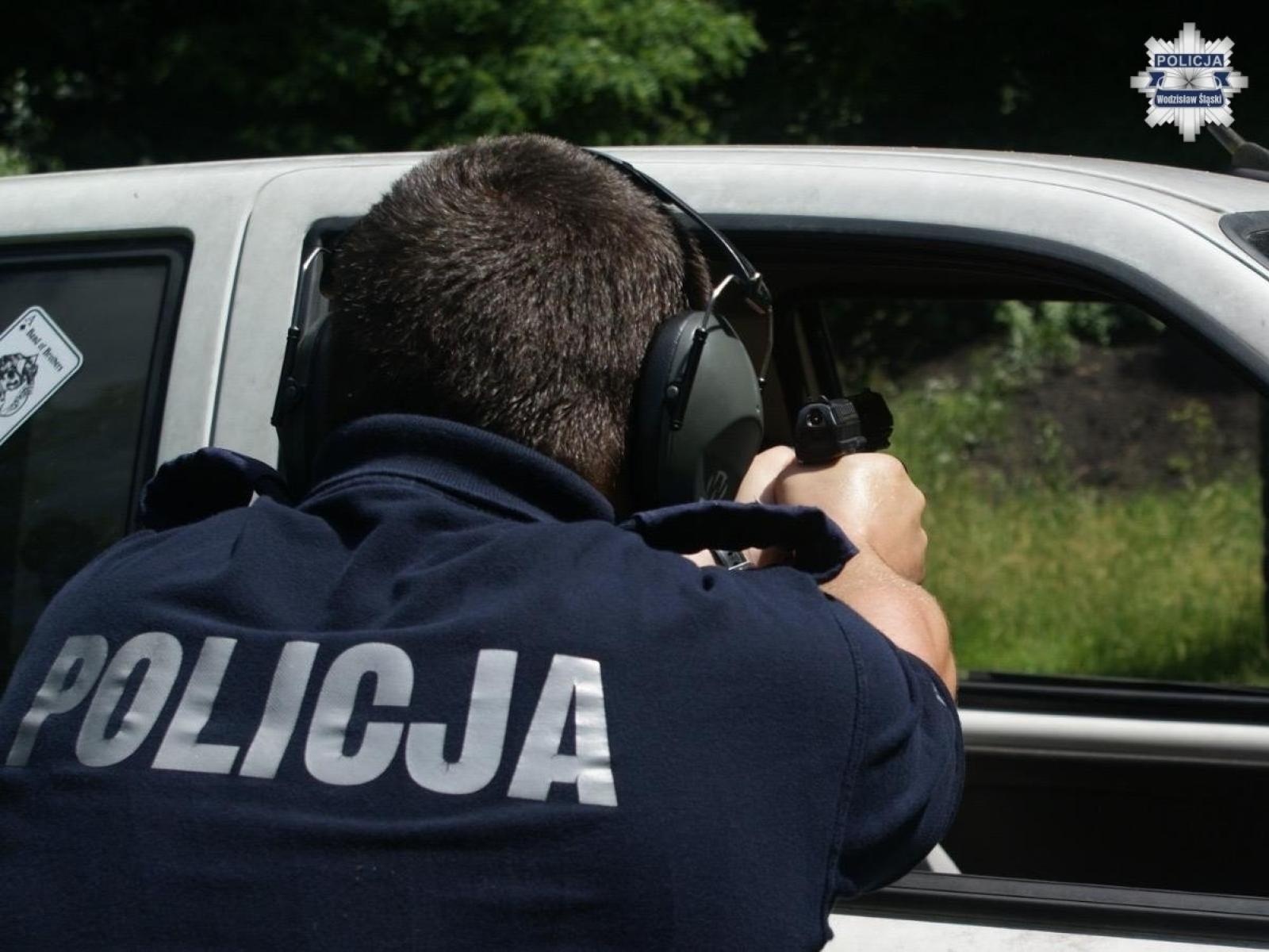 Zdjęcie w galerii na portalu naszwodzislaw.com: Pierwsze takie zawody w Pszowie. Policjanci rywalizowali o Puchar Komendanta Powiatowego Policji wiadomości z regionu