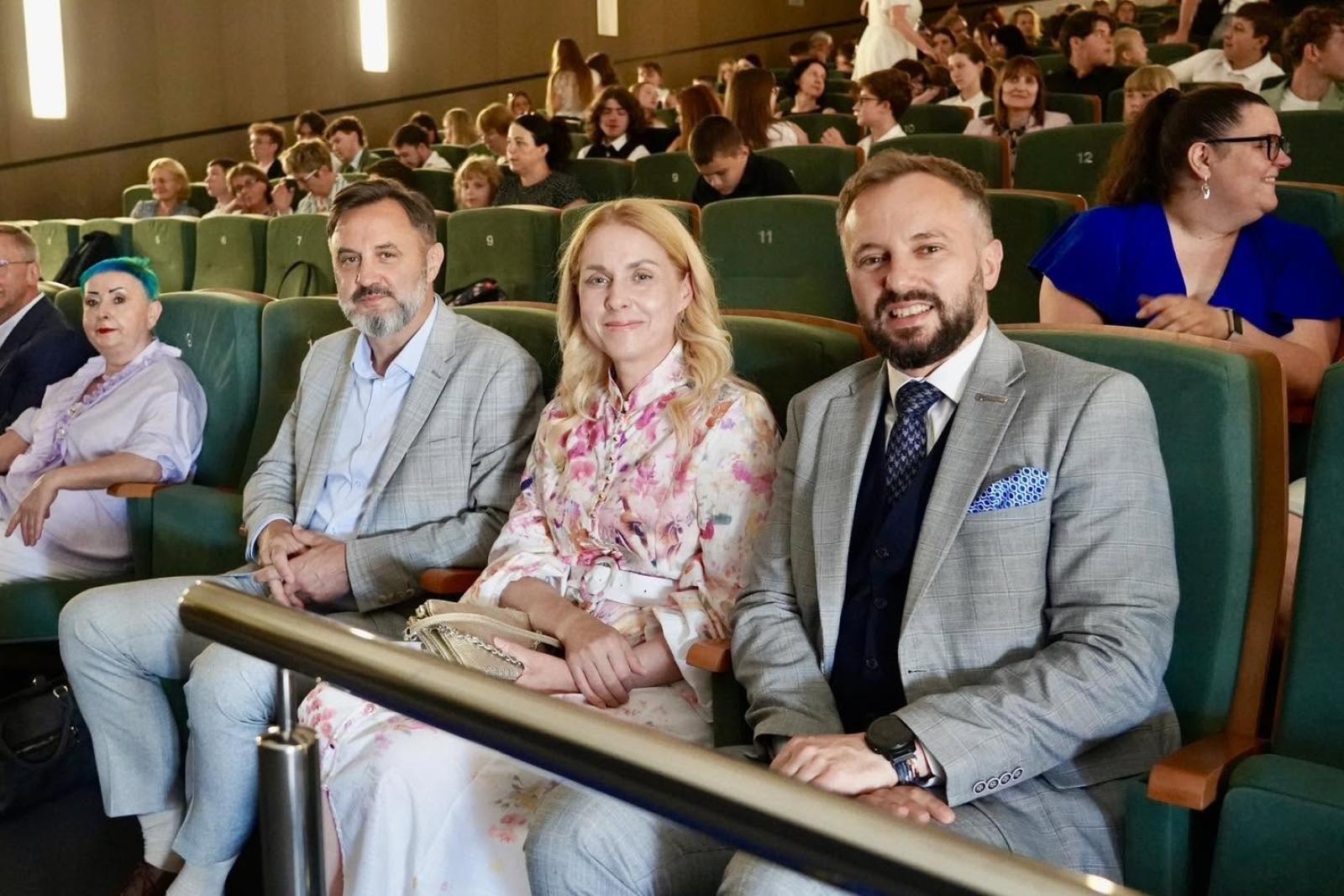 Zdjęcie w galerii na portalu naszwodzislaw.com: Najlepsi z najlepszych w Rydułtowach. Blisko 120 uczniów nagrodzonych za wybitne osiągnięcia wiadomości z regionu