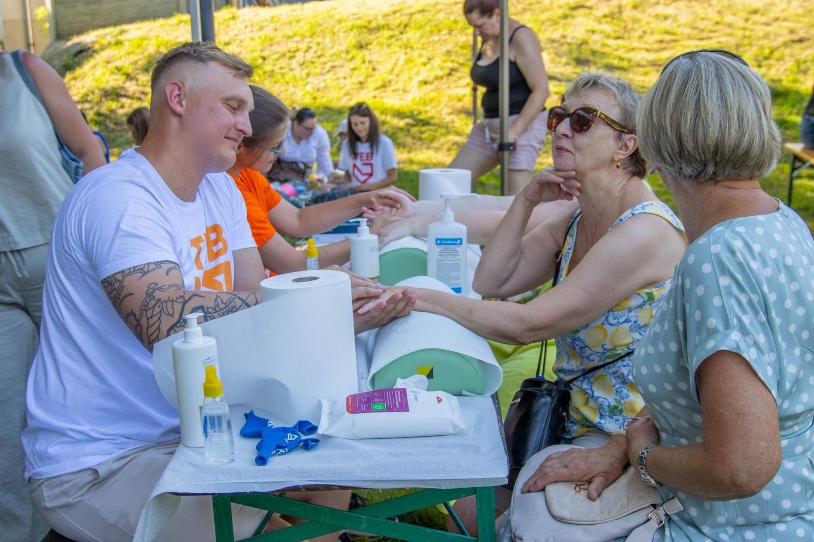 Zdjęcie w galerii na portalu naszwodzislaw.com: Od słowiańskich tradycji po ogniste widowisko. Tak świętowano Noc Świętojańską w Wodzisławiu [FOTO i WIDEO] wiadomości z regionu