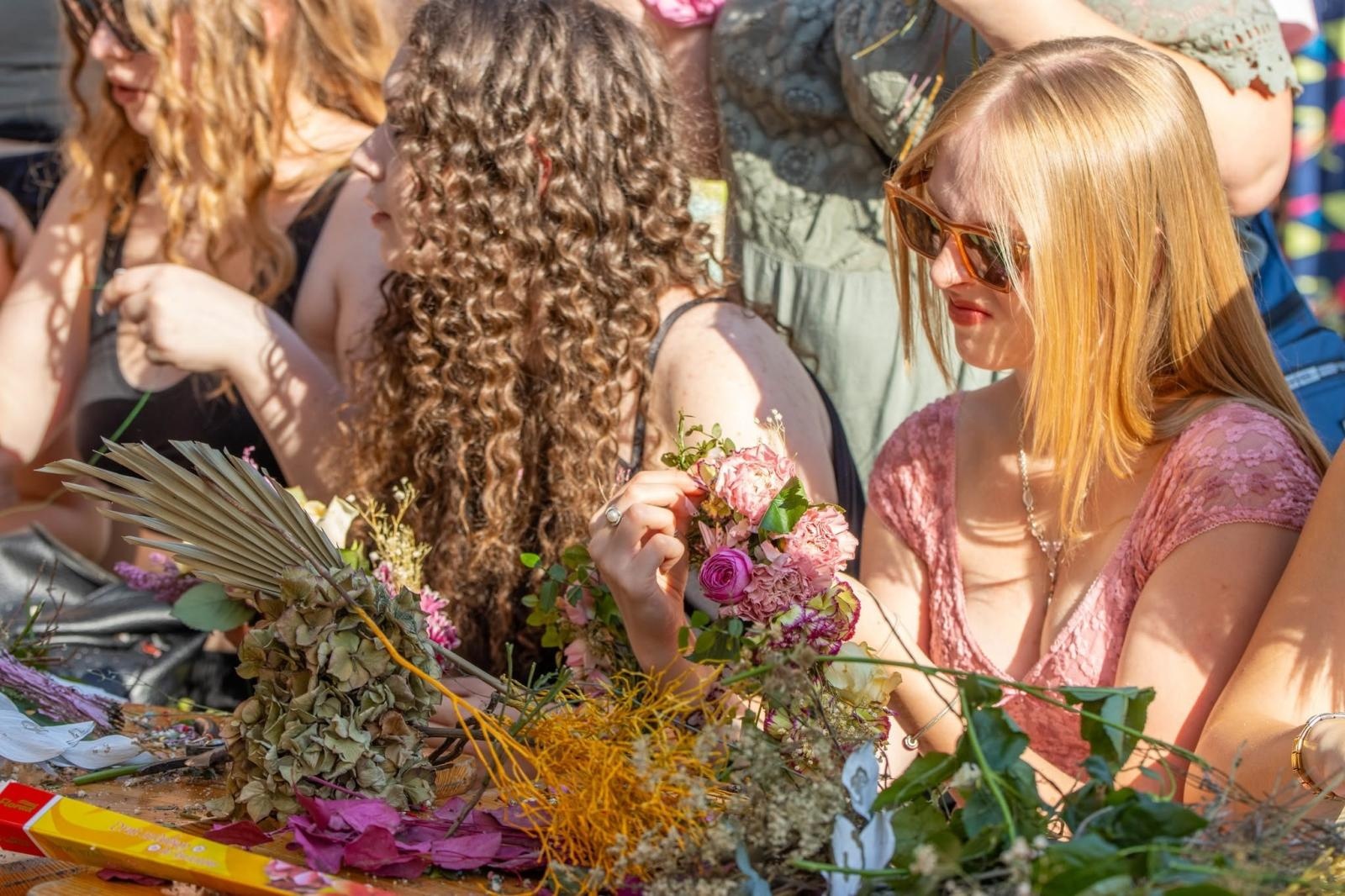 Zdjęcie w galerii na portalu naszwodzislaw.com: Od słowiańskich tradycji po ogniste widowisko. Tak świętowano Noc Świętojańską w Wodzisławiu [FOTO i WIDEO] wiadomości z regionu
