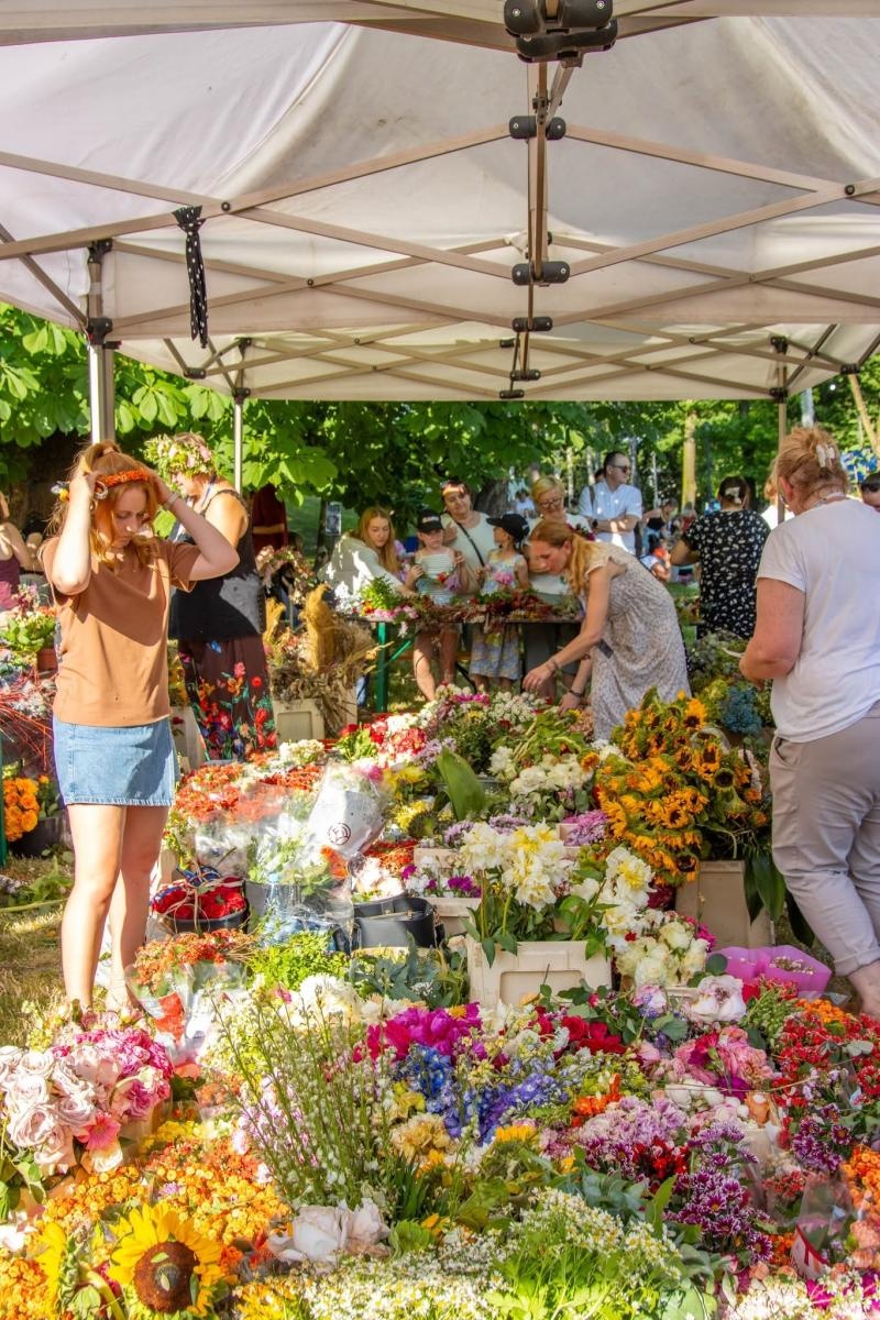 Zdjęcie w galerii na portalu naszwodzislaw.com: Od słowiańskich tradycji po ogniste widowisko. Tak świętowano Noc Świętojańską w Wodzisławiu [FOTO i WIDEO] wiadomości z regionu