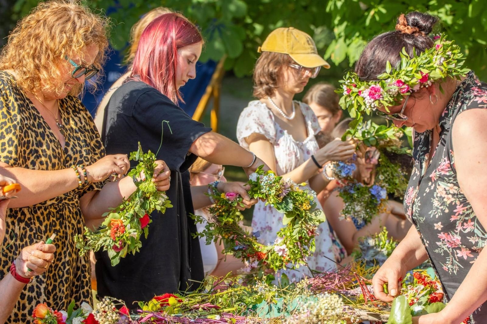 Zdjęcie w galerii na portalu naszwodzislaw.com: Od słowiańskich tradycji po ogniste widowisko. Tak świętowano Noc Świętojańską w Wodzisławiu [FOTO i WIDEO] wiadomości z regionu