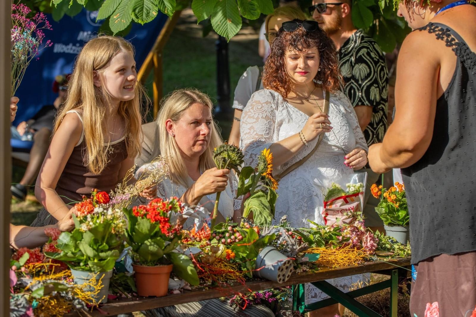 Zdjęcie w galerii na portalu naszwodzislaw.com: Od słowiańskich tradycji po ogniste widowisko. Tak świętowano Noc Świętojańską w Wodzisławiu [FOTO i WIDEO] wiadomości z regionu