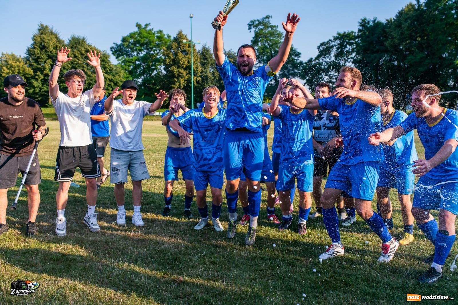 Zdjęcie w galerii na portalu naszwodzislaw.com: Baraż w piekarniku. Naprzód Krzyżkowice rozbił Ocice w finale walki o A klasę [FOTO] wiadomości z regionu