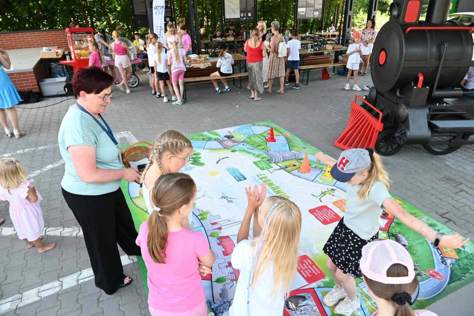 Zdjęcie w galerii na portalu naszwodzislaw.com: Stacja Granica w Gołkowicach oficjalnie otwarta. Dawne przejście zyskało nowe życie wiadomości z regionu