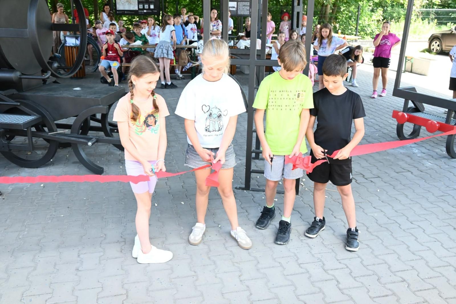 Zdjęcie w galerii na portalu naszwodzislaw.com: Stacja Granica w Gołkowicach oficjalnie otwarta. Dawne przejście zyskało nowe życie wiadomości z regionu