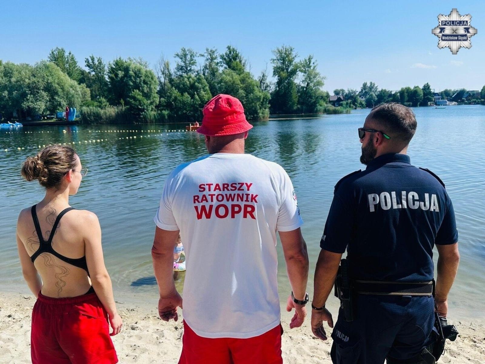 Zdjęcie w galerii na portalu naszwodzislaw.com: Bezpieczne wakacje nad wodą w Olzie. Edukacja i ratownicy w akcji podczas Festiwalu Górnej Odry wiadomości z regionu