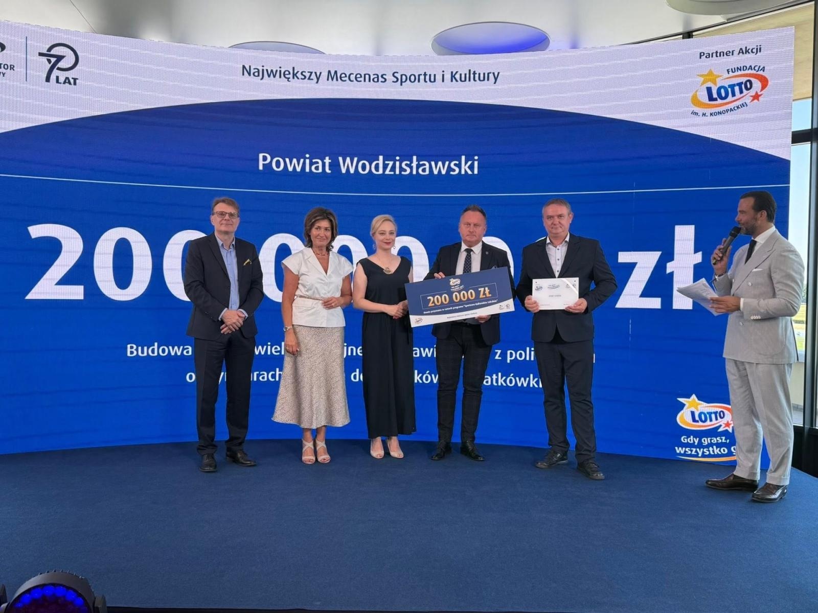 Zdjęcie w galerii na portalu naszwodzislaw.com: 200 tys. zł na nowe boisko przy ZST w Wodzisławiu Śląskim. Jest dofinansowanie wiadomości z regionu