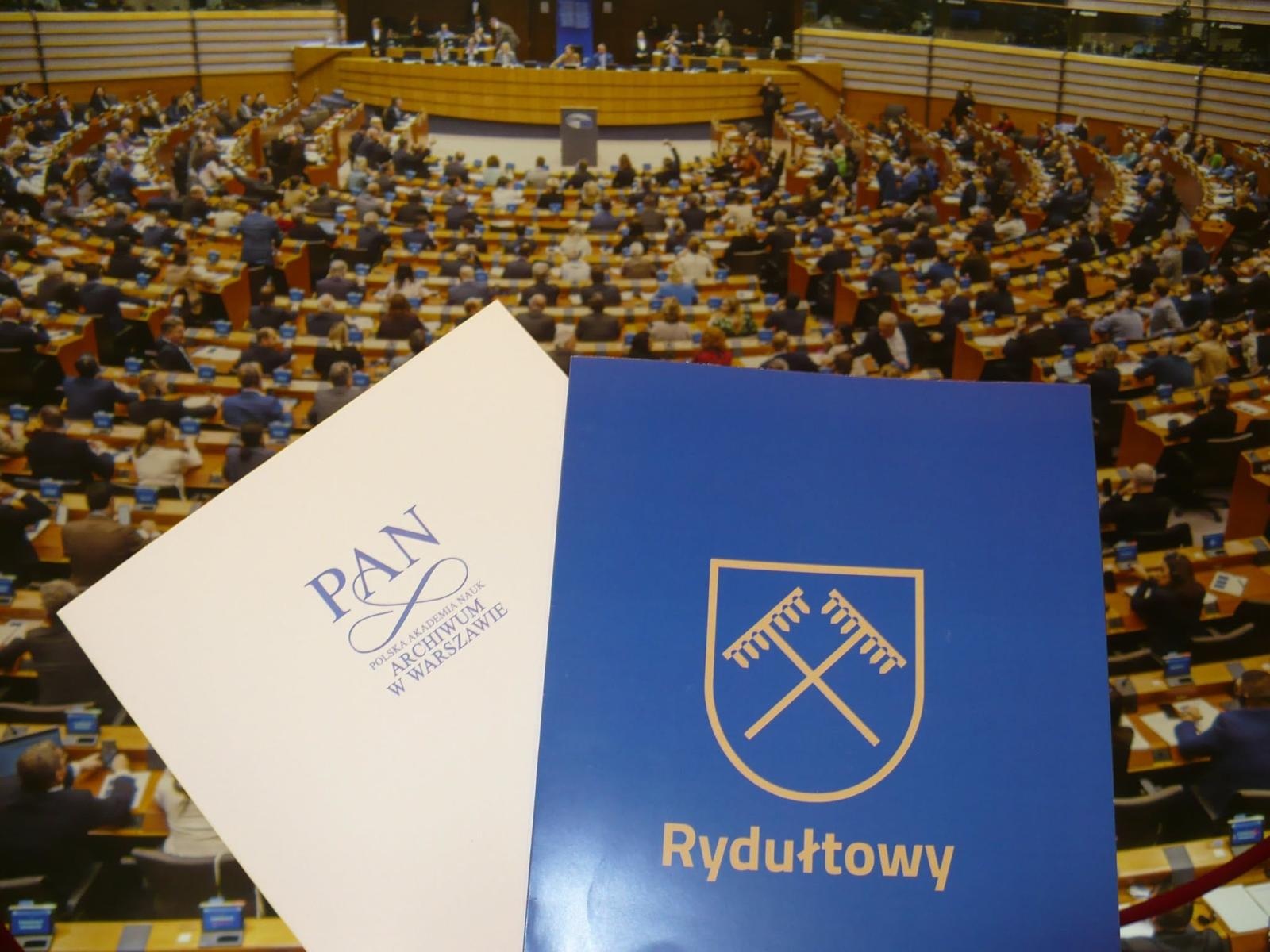 Zdjęcie w galerii na portalu naszwodzislaw.com: Twórca projektu Jo był ukradziony reprezentował Śląsk w Parlamencie Europejskim wiadomości z regionu