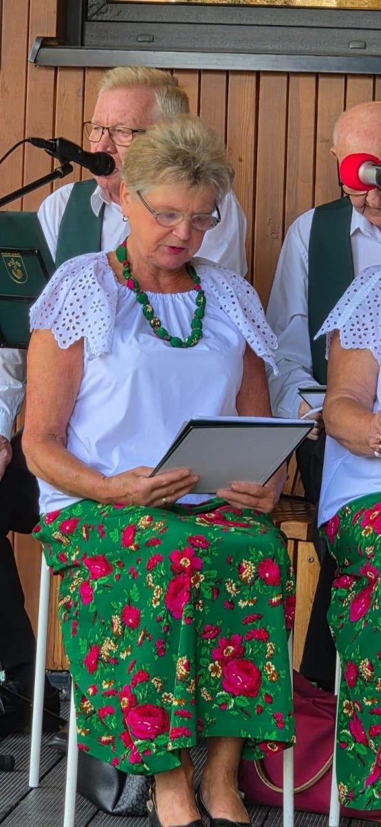 Zdjęcie w galerii na portalu naszwodzislaw.com: Letnie popołudnie z muzyką. Tężniogranie ponownie przyciągnęło mieszkańców Radlina wiadomości z regionu