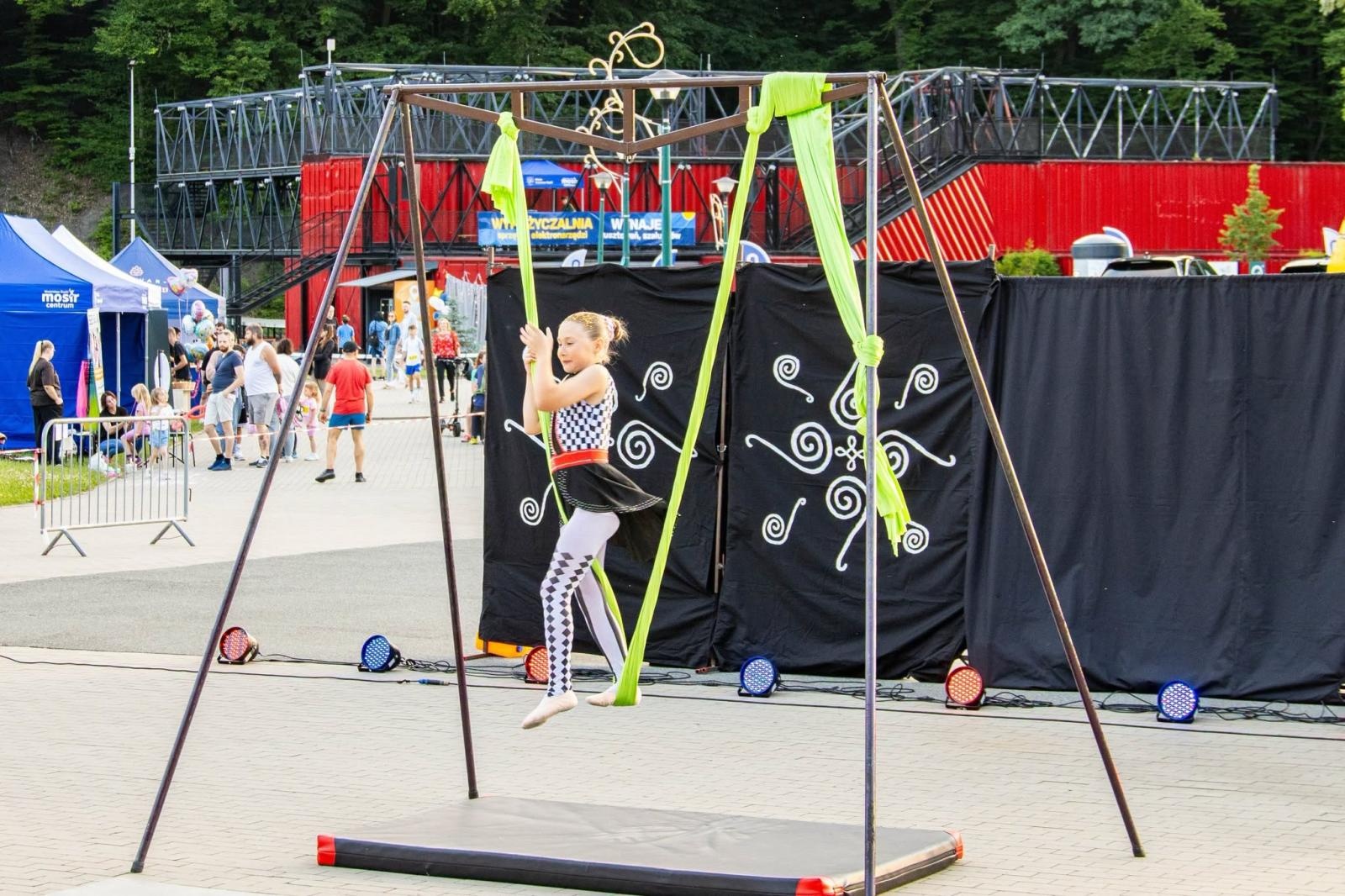 Zdjęcie w galerii na portalu naszwodzislaw.com: Wodzisławski Festiwal Kuglarzy zakończony. Trzy dni pełne sztuki ulicznej i emocji [FOTO] wiadomości z regionu