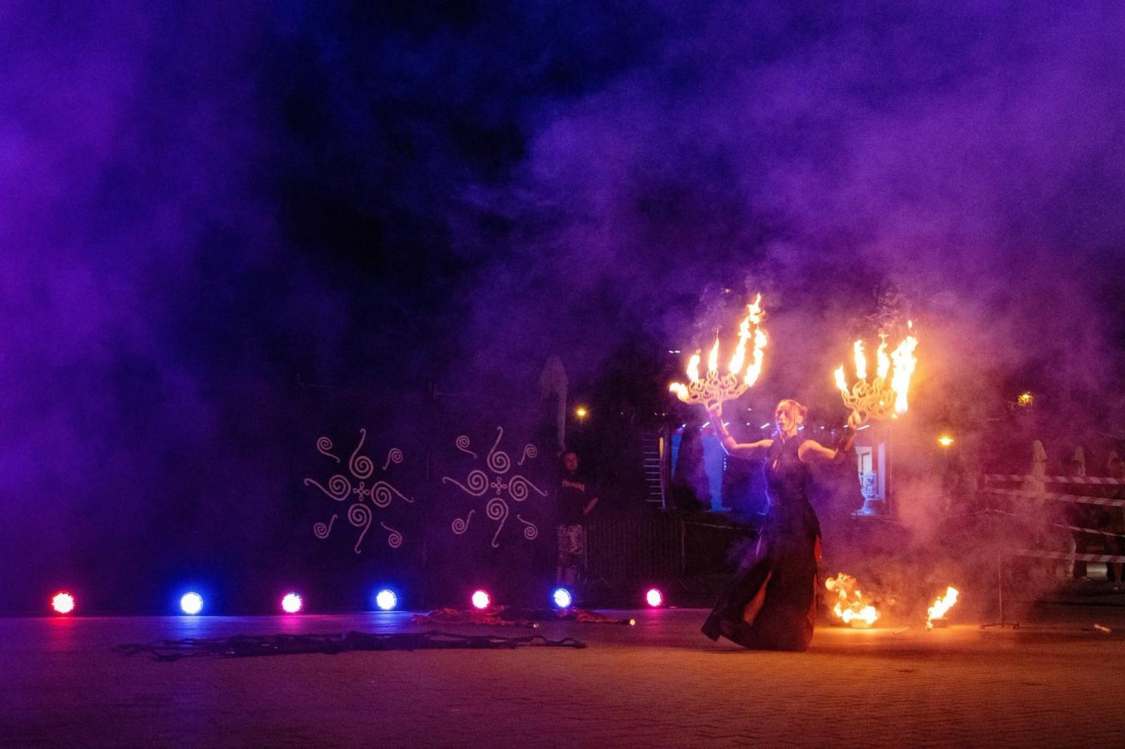 Zdjęcie w galerii na portalu naszwodzislaw.com: Wodzisławski Festiwal Kuglarzy zakończony. Trzy dni pełne sztuki ulicznej i emocji [FOTO] wiadomości z regionu