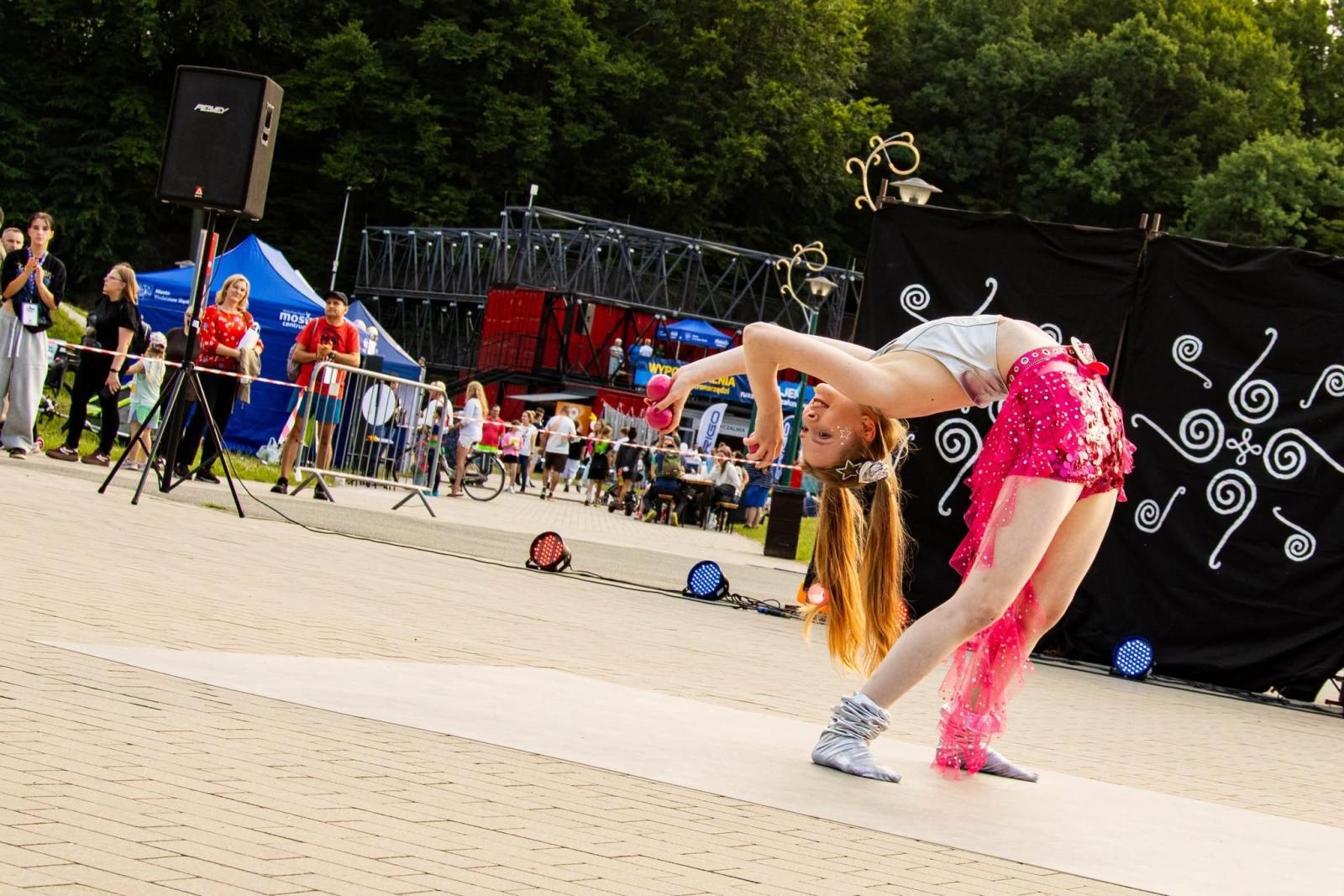 Zdjęcie w galerii na portalu naszwodzislaw.com: Wodzisławski Festiwal Kuglarzy zakończony. Trzy dni pełne sztuki ulicznej i emocji [FOTO] wiadomości z regionu