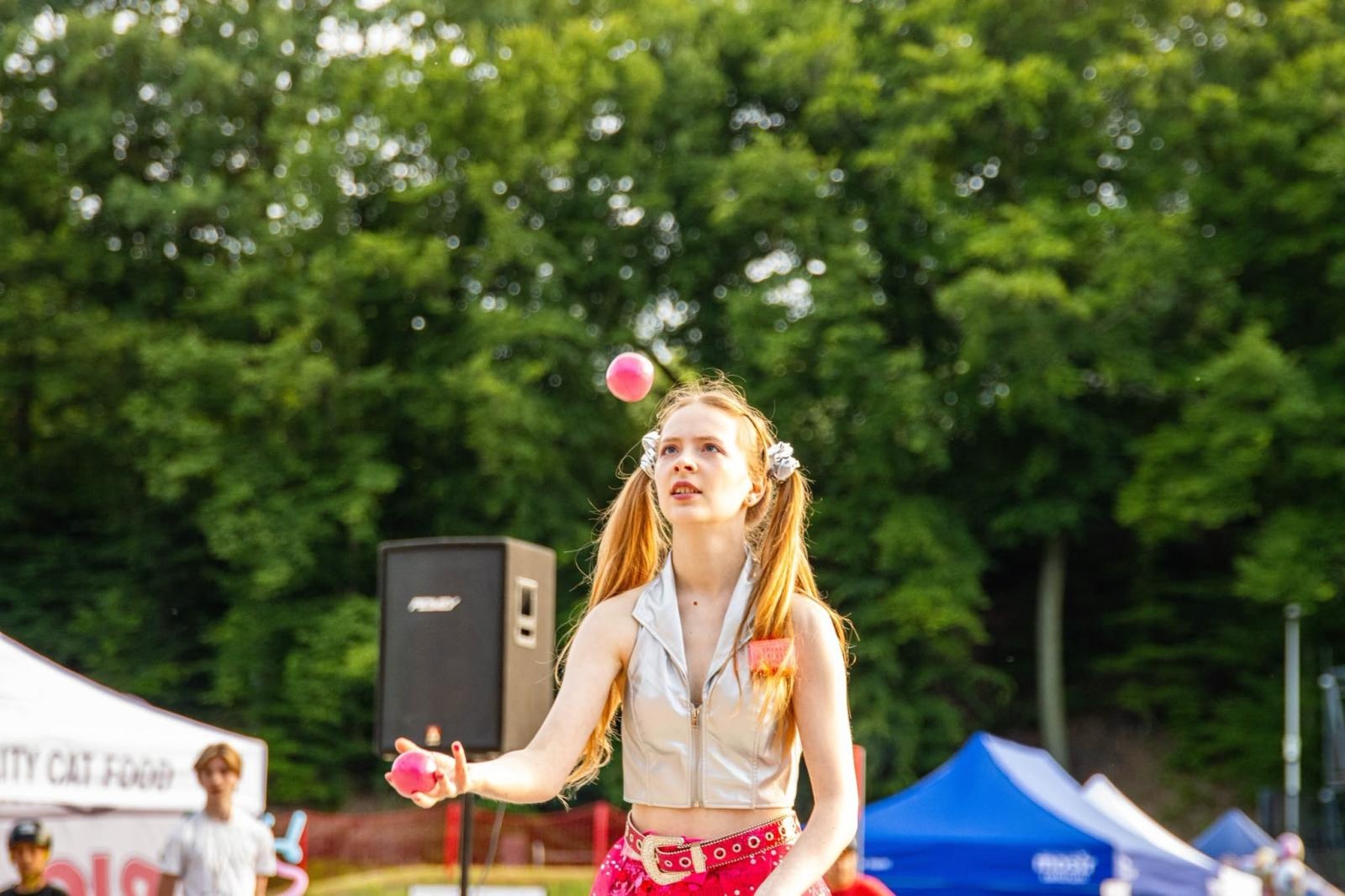Zdjęcie w galerii na portalu naszwodzislaw.com: Wodzisławski Festiwal Kuglarzy zakończony. Trzy dni pełne sztuki ulicznej i emocji [FOTO] wiadomości z regionu