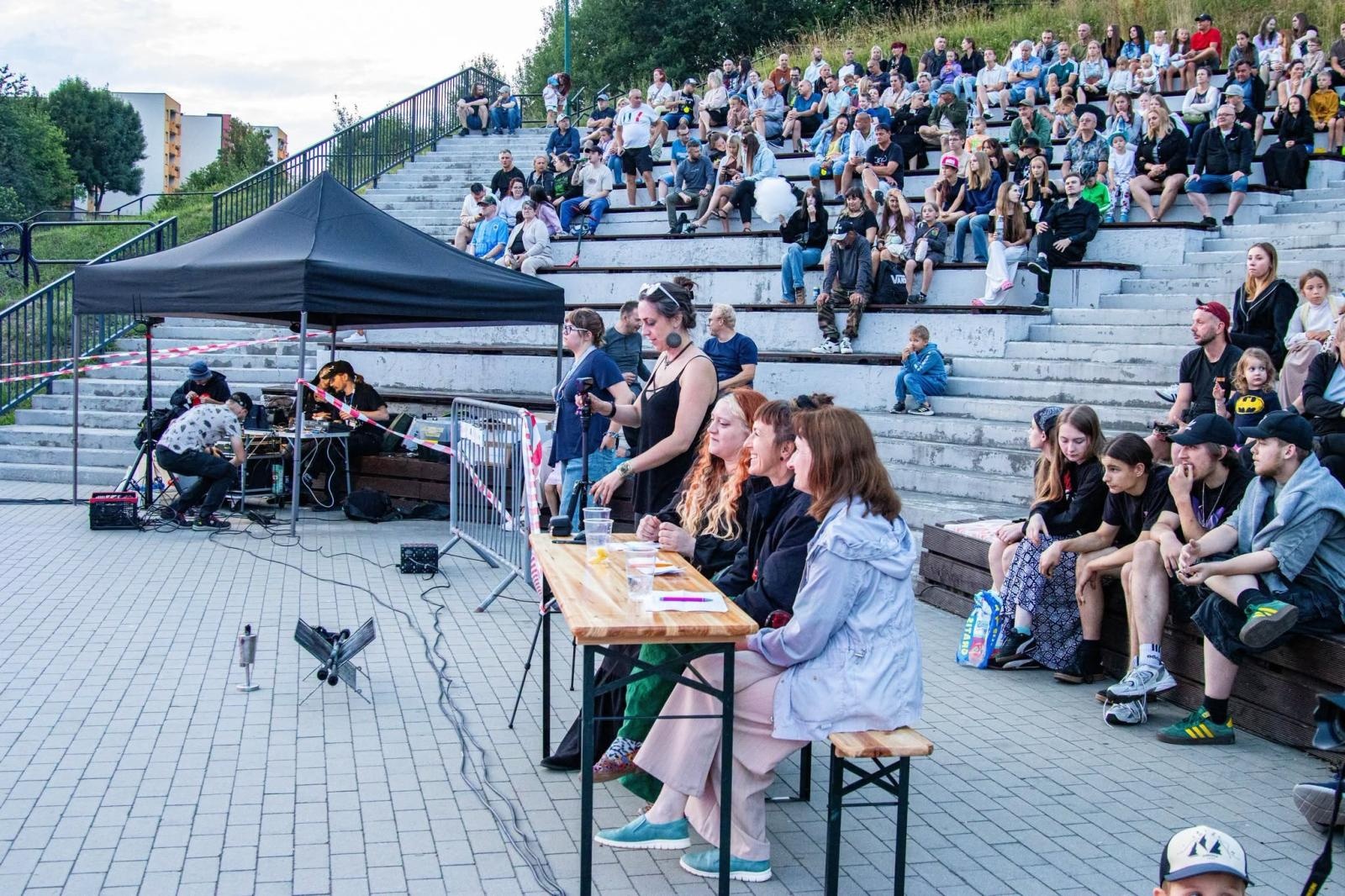 Zdjęcie w galerii na portalu naszwodzislaw.com: Wodzisławski Festiwal Kuglarzy zakończony. Trzy dni pełne sztuki ulicznej i emocji [FOTO] wiadomości z regionu