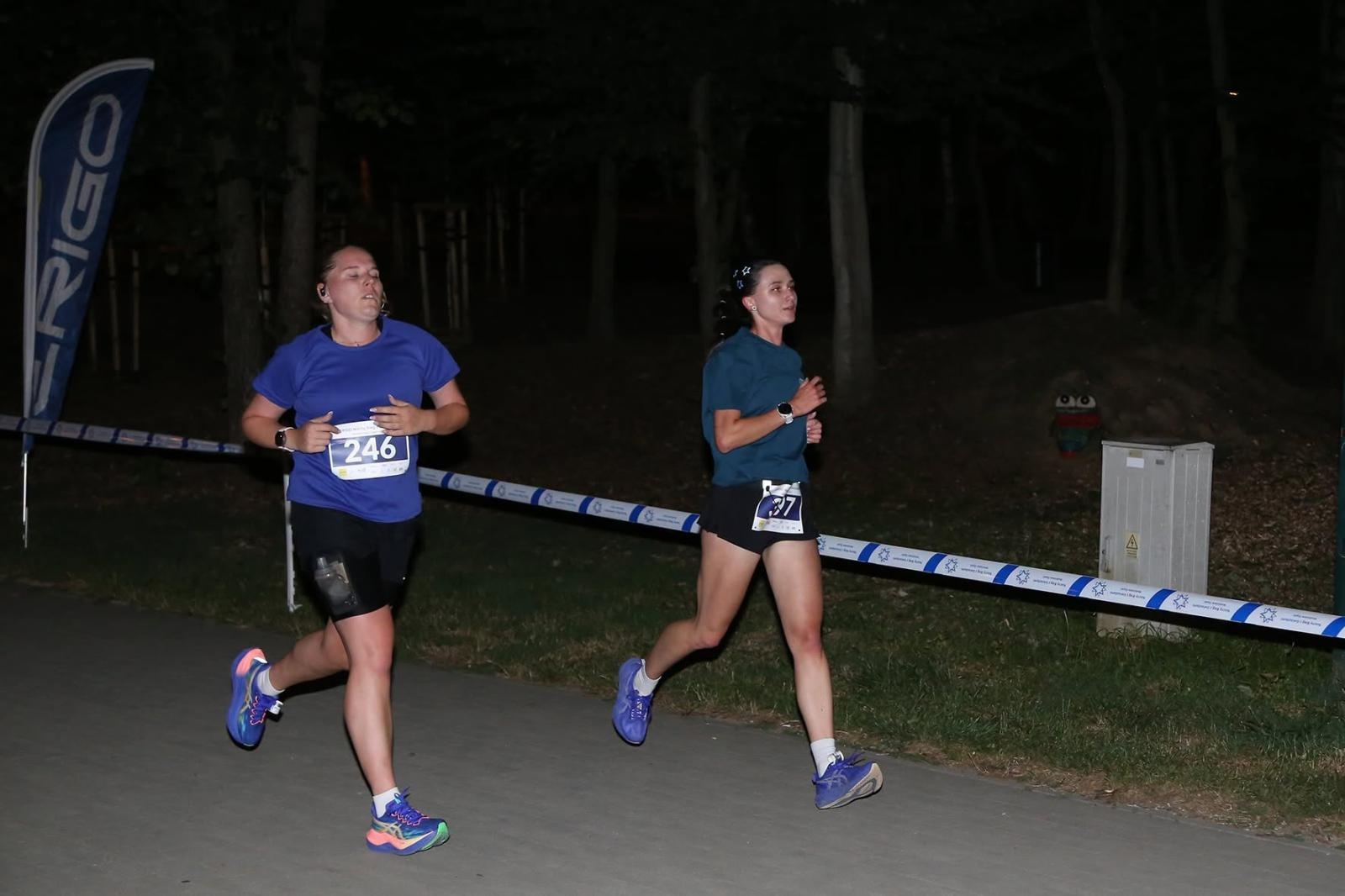Zdjęcie w galerii na portalu naszwodzislaw.com: Noc pełna emocji i sportowej rywalizacji. XII ERIGO Nocny Bieg z Gwiazdami przeszedł do historii [FOTO] wiadomości z regionu