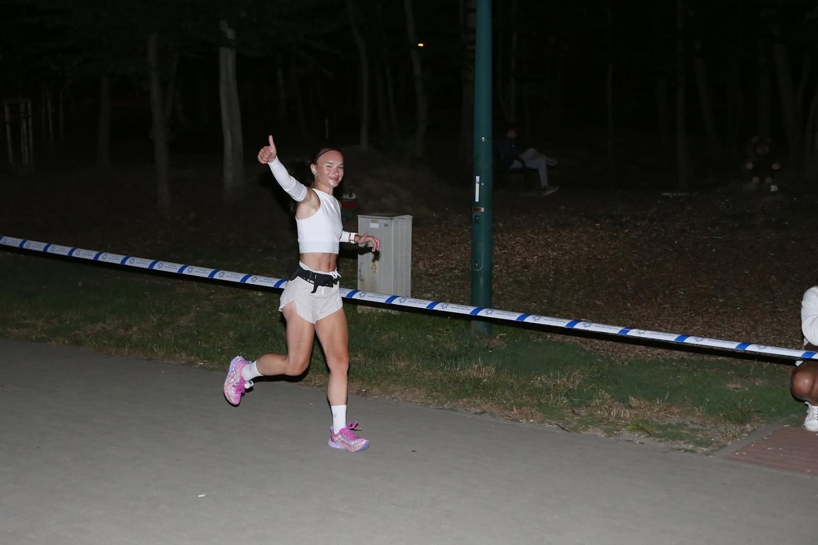 Zdjęcie w galerii na portalu naszwodzislaw.com: Noc pełna emocji i sportowej rywalizacji. XII ERIGO Nocny Bieg z Gwiazdami przeszedł do historii [FOTO] wiadomości z regionu