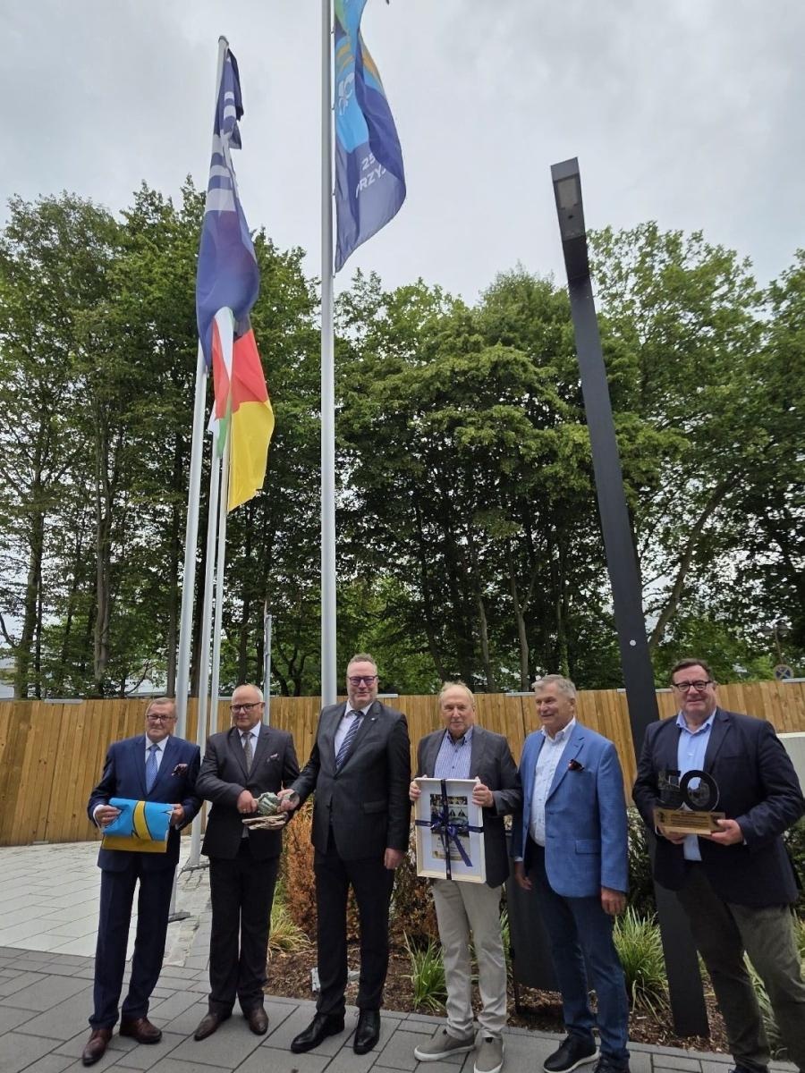 Zdjęcie w galerii na portalu naszwodzislaw.com: 25 lat partnerstwa i nowy rozdział współpracy. Powiat Wodzisławski podpisał ważną umowę w Niemczech wiadomości z regionu