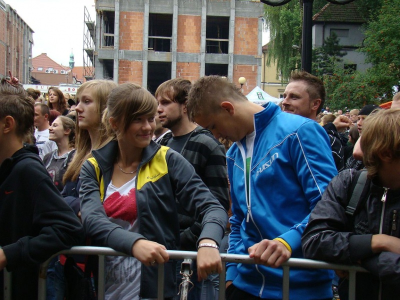 Zdjęcie w galerii na portalu naszwodzislaw.com: Ochy i achy nad festiwalem wiadomości z regionu