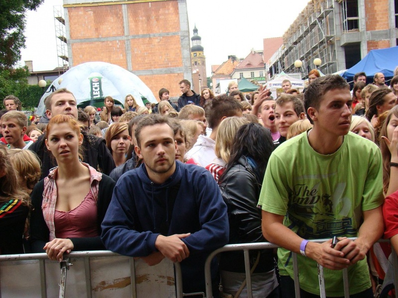 Zdjęcie w galerii na portalu naszwodzislaw.com: Ochy i achy nad festiwalem wiadomości z regionu