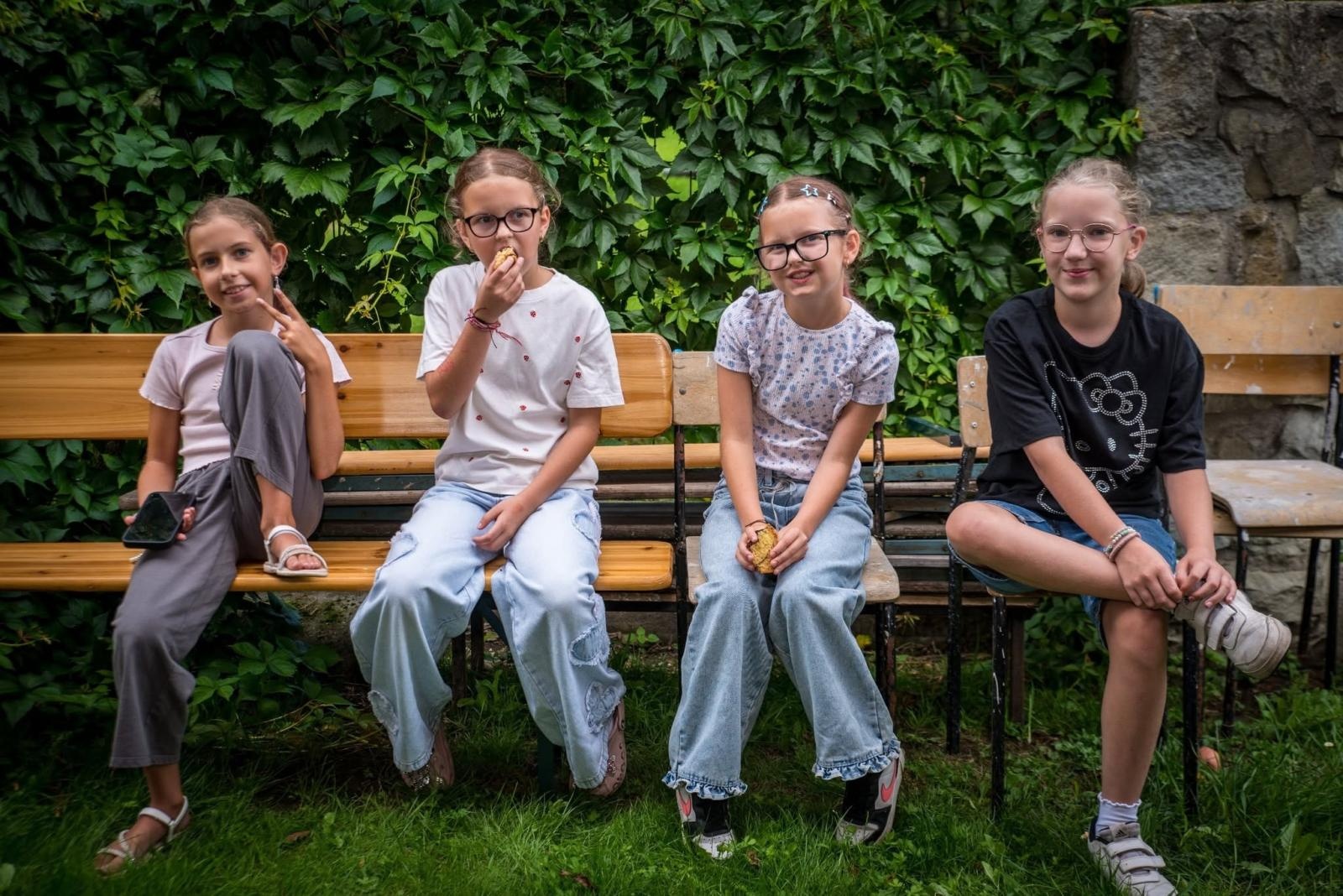 Zdjęcie w galerii na portalu naszwodzislaw.com: Rolady połączyły pokolenia. Kulinarne święto w Bukowie przyciągnęło tłumy [FOTO] wiadomości z regionu