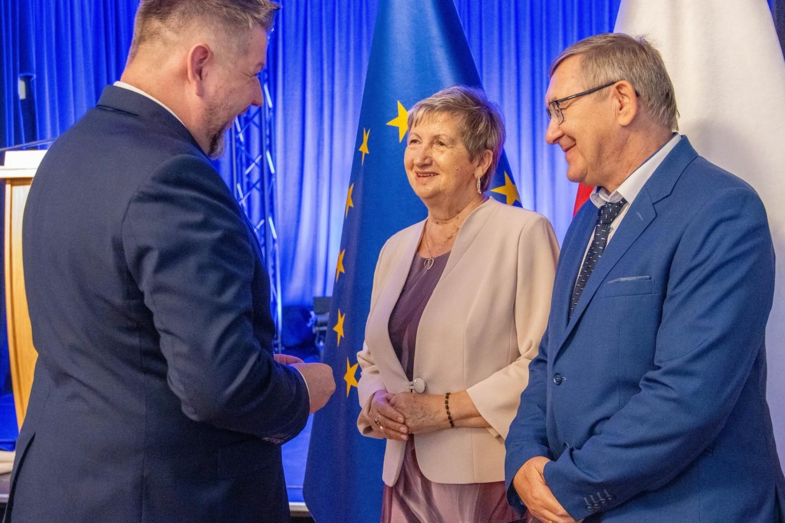 Zdjęcie w galerii na portalu naszwodzislaw.com: Łączy ich nawet 65 lat małżeństwa. Wyjątkowa uroczystość w Wodzisławiu Śląskim [FOTO] wiadomości z regionu