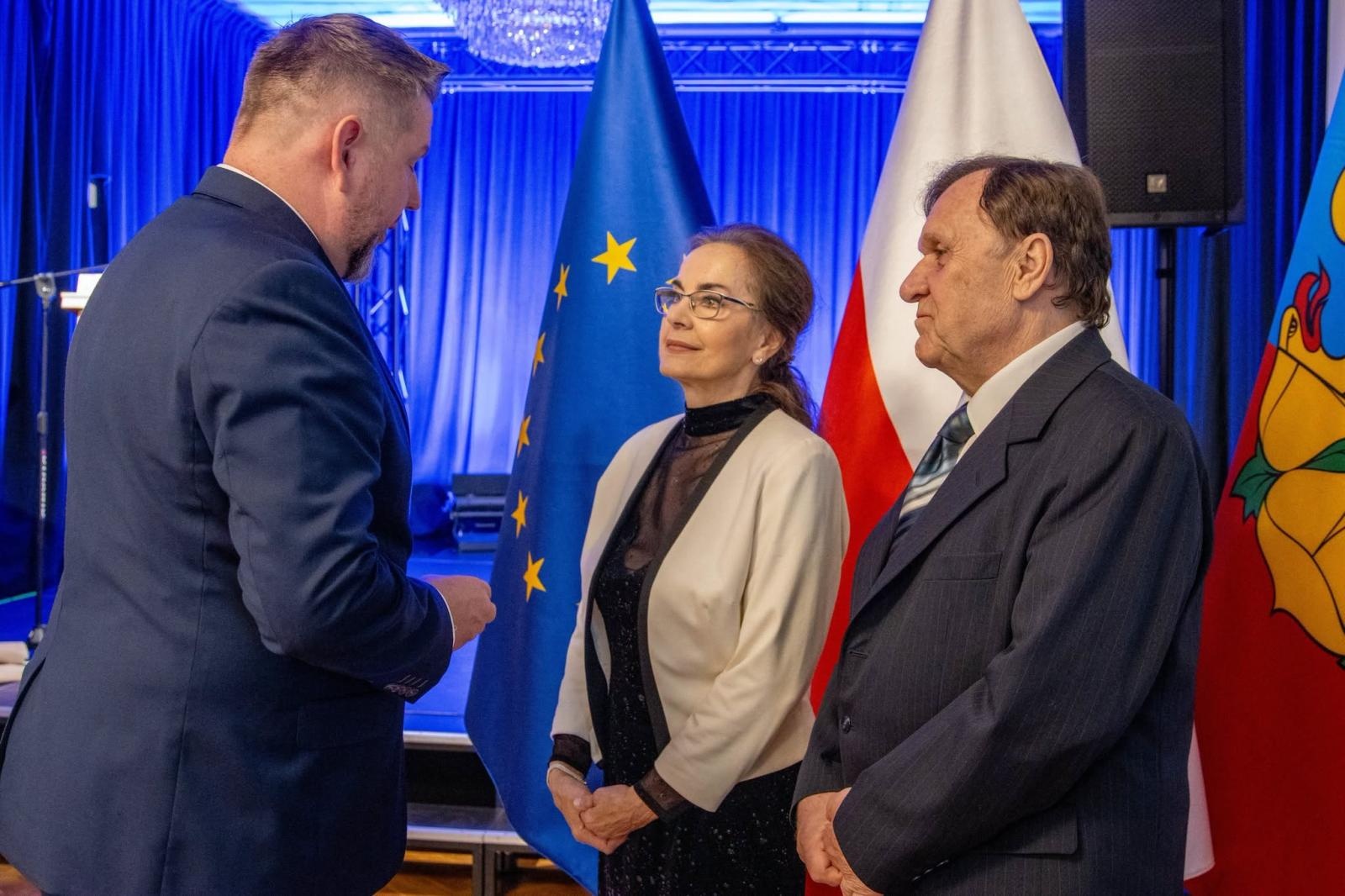 Zdjęcie w galerii na portalu naszwodzislaw.com: Łączy ich nawet 65 lat małżeństwa. Wyjątkowa uroczystość w Wodzisławiu Śląskim [FOTO] wiadomości z regionu