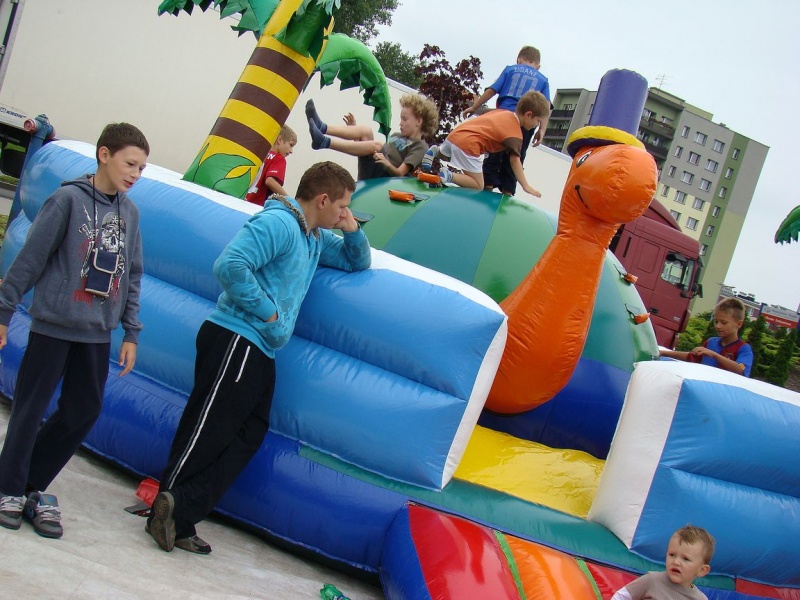 Zdjęcie w galerii na portalu naszwodzislaw.com: Z pompą otworzyli drogę wiadomości z regionu