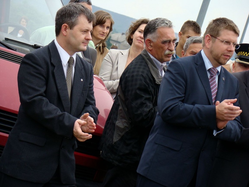 Zdjęcie w galerii na portalu naszwodzislaw.com: Z pompą otworzyli drogę wiadomości z regionu