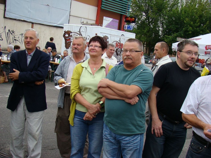 Zdjęcie w galerii na portalu naszwodzislaw.com: Z pompą otworzyli drogę wiadomości z regionu