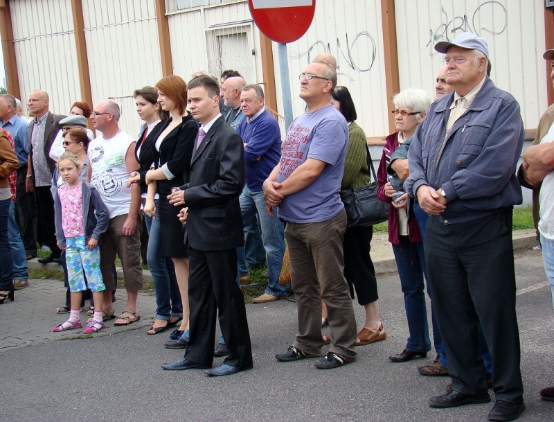 Zdjęcie w galerii na portalu naszwodzislaw.com: Z pompą otworzyli drogę wiadomości z regionu