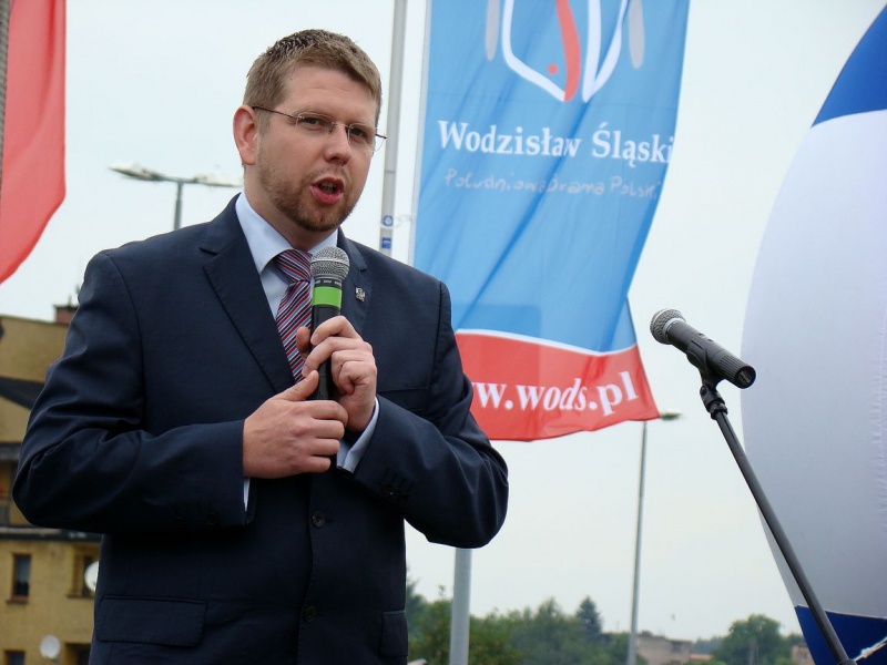 Zdjęcie w galerii na portalu naszwodzislaw.com: Z pompą otworzyli drogę wiadomości z regionu