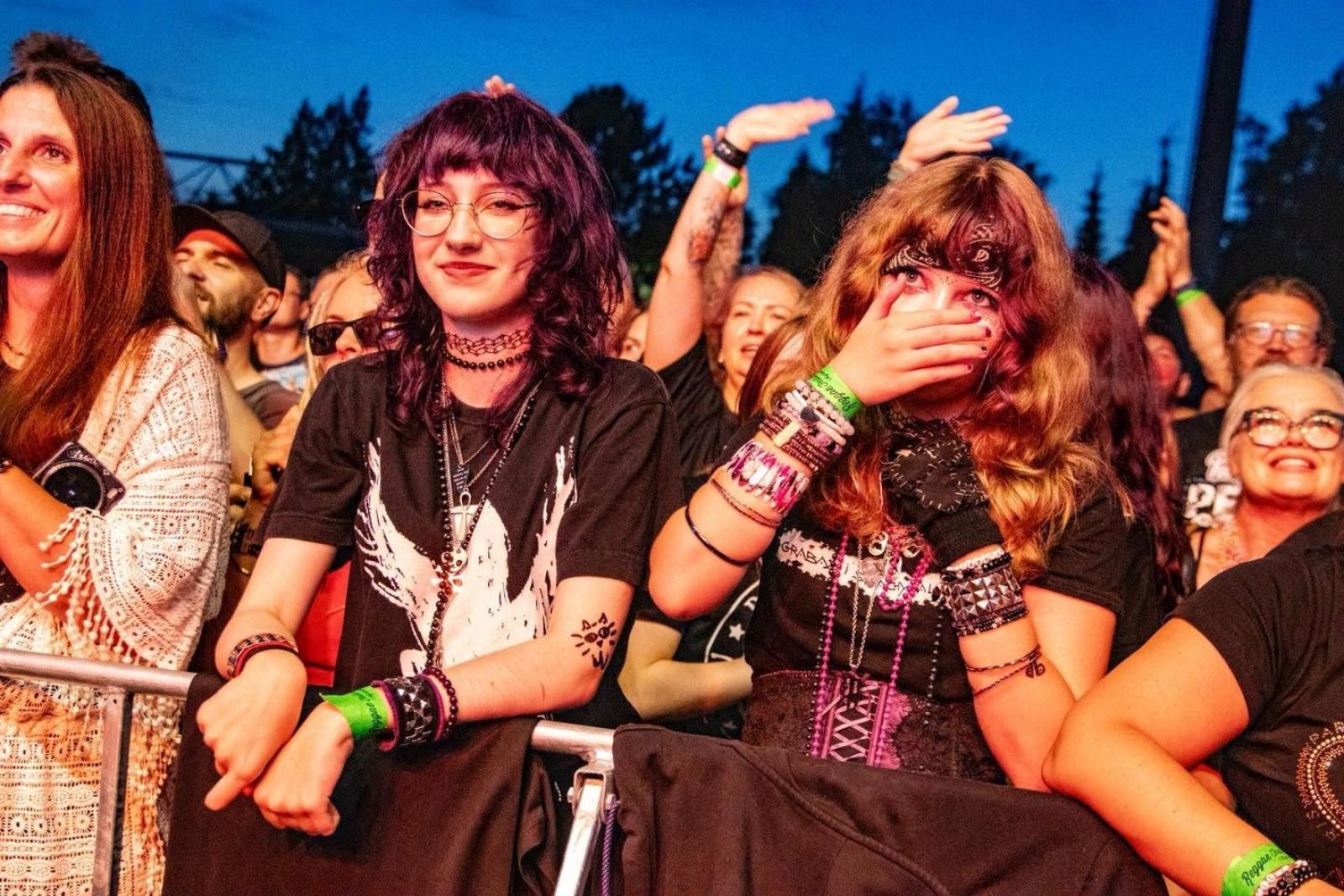 Zdjęcie w galerii na portalu naszwodzislaw.com: Reggae ponownie opanowało Wodzisław. Tysiące fanów na festiwalu Najcieplejsze Miejsce na Ziemi [FOTO] wiadomości z regionu