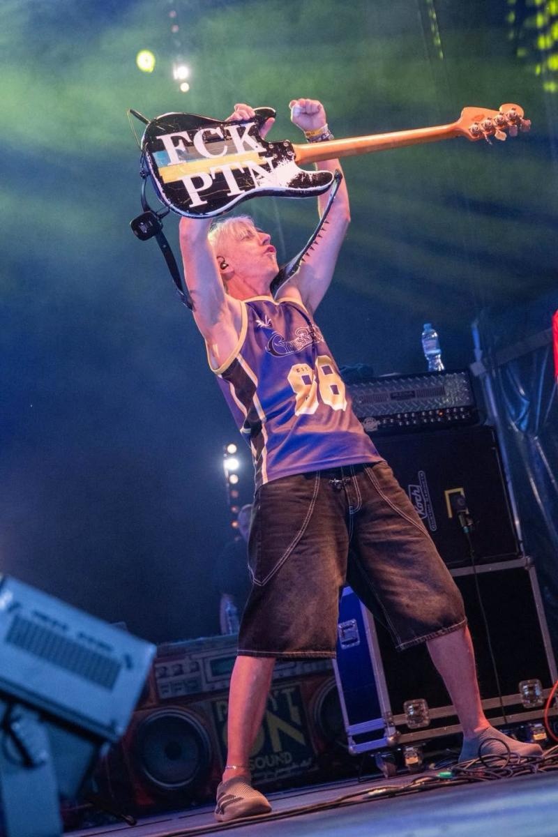 Zdjęcie w galerii na portalu naszwodzislaw.com: Reggae ponownie opanowało Wodzisław. Tysiące fanów na festiwalu Najcieplejsze Miejsce na Ziemi [FOTO] wiadomości z regionu