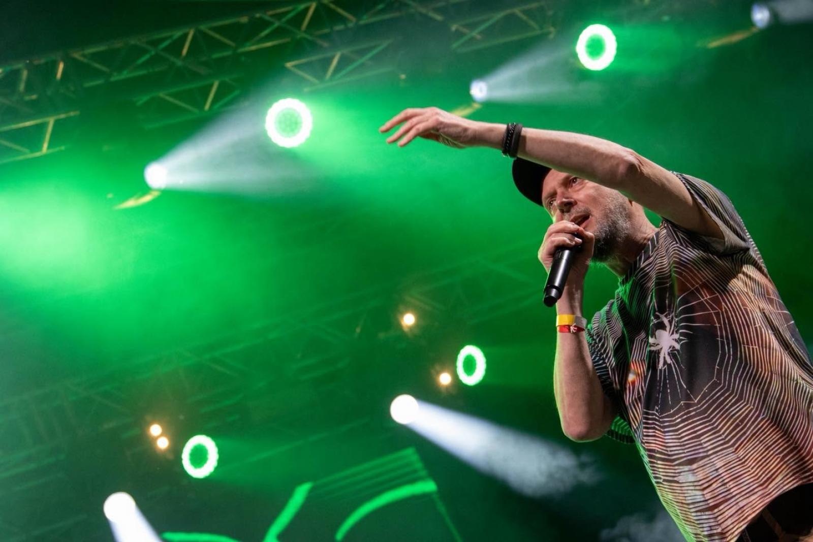 Zdjęcie w galerii na portalu naszwodzislaw.com: Reggae ponownie opanowało Wodzisław. Tysiące fanów na festiwalu Najcieplejsze Miejsce na Ziemi [FOTO] wiadomości z regionu