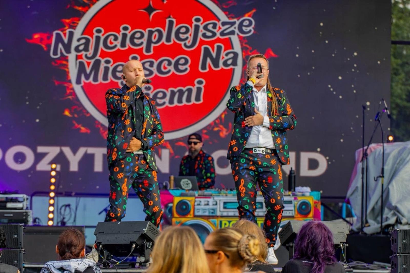 Zdjęcie w galerii na portalu naszwodzislaw.com: Reggae ponownie opanowało Wodzisław. Tysiące fanów na festiwalu Najcieplejsze Miejsce na Ziemi [FOTO] wiadomości z regionu
