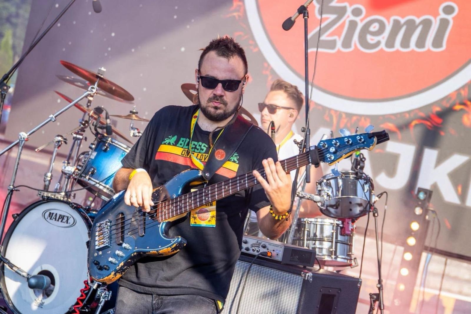 Zdjęcie w galerii na portalu naszwodzislaw.com: Reggae ponownie opanowało Wodzisław. Tysiące fanów na festiwalu Najcieplejsze Miejsce na Ziemi [FOTO] wiadomości z regionu