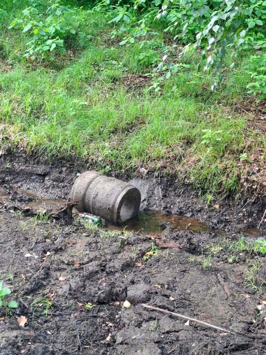 Zdjęcie w galerii na portalu naszwodzislaw.com: Wandale znów zaatakowali. Zniszczono miejsce stworzone dla mieszkańców wiadomości z regionu