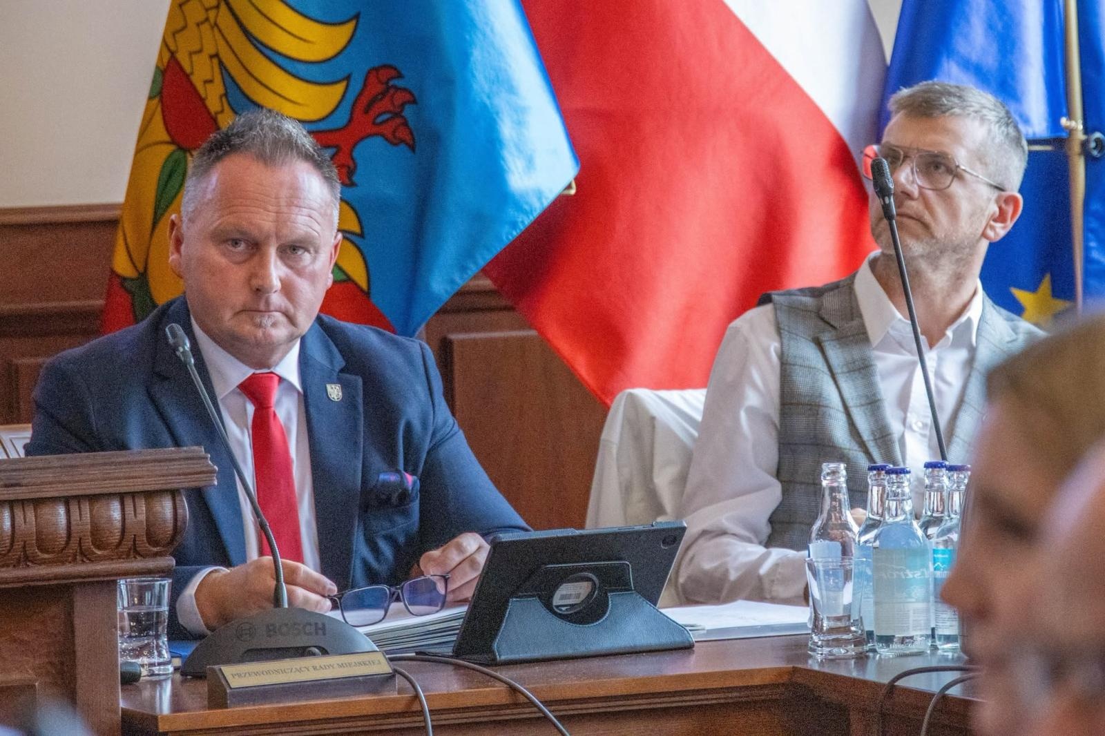 Zdjęcie w galerii na portalu naszwodzislaw.com: Nowe inwestycje, drogi i zmiany w budżecie. Co zdecydowali radni Wodzisławia Śląskiego? wiadomości z regionu