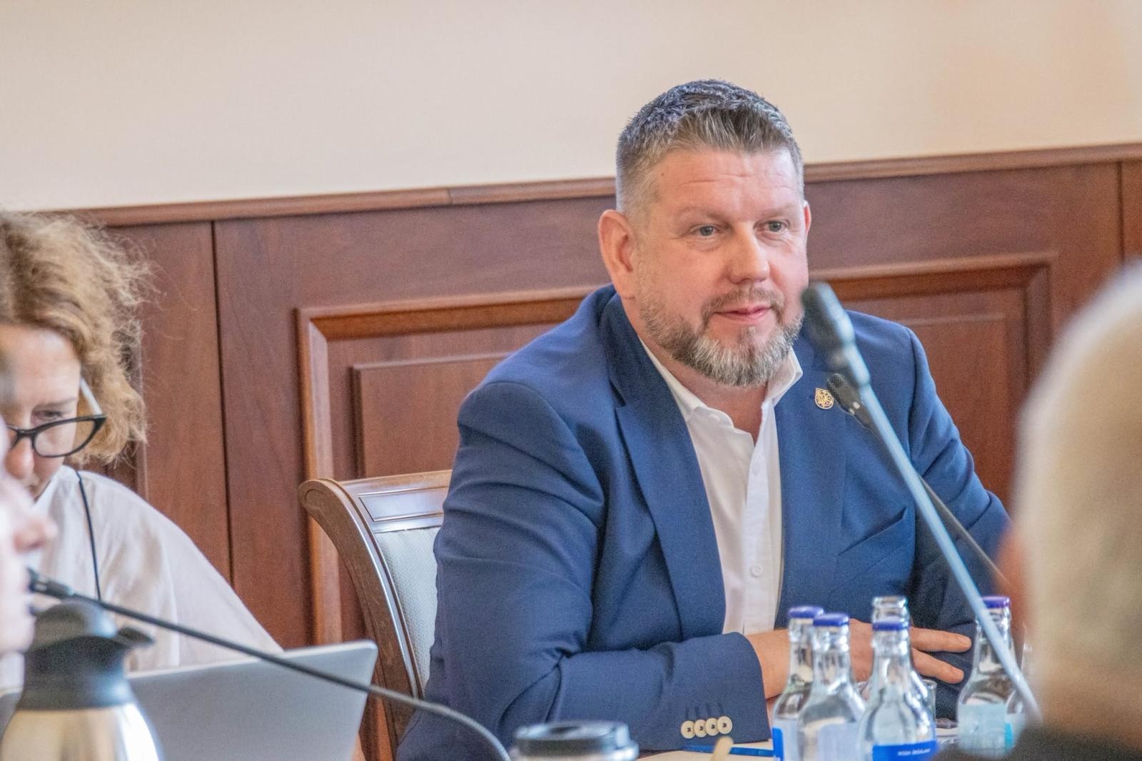 Zdjęcie w galerii na portalu naszwodzislaw.com: Nowe inwestycje, drogi i zmiany w budżecie. Co zdecydowali radni Wodzisławia Śląskiego? wiadomości z regionu