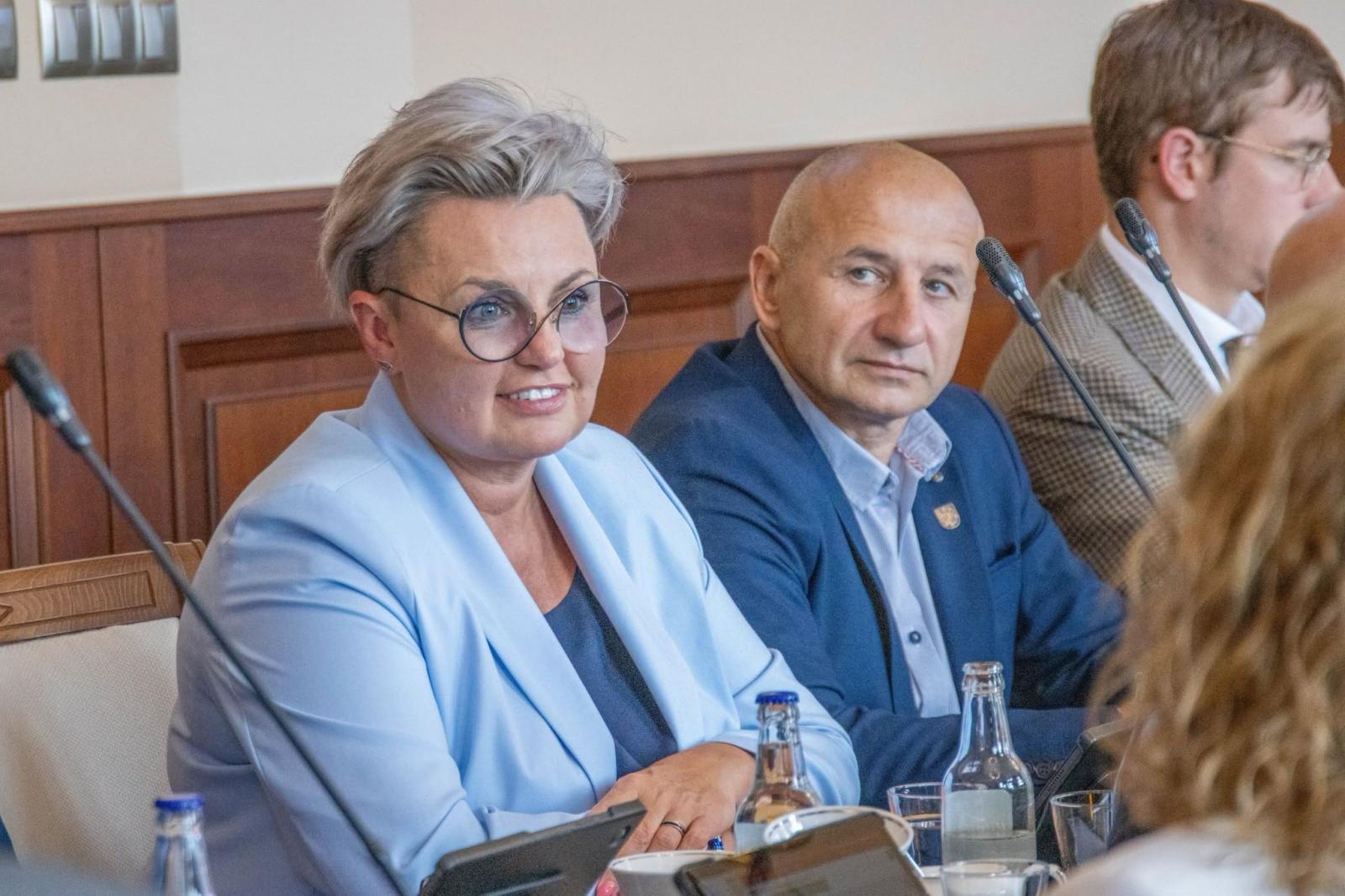 Zdjęcie w galerii na portalu naszwodzislaw.com: Nowe inwestycje, drogi i zmiany w budżecie. Co zdecydowali radni Wodzisławia Śląskiego? wiadomości z regionu