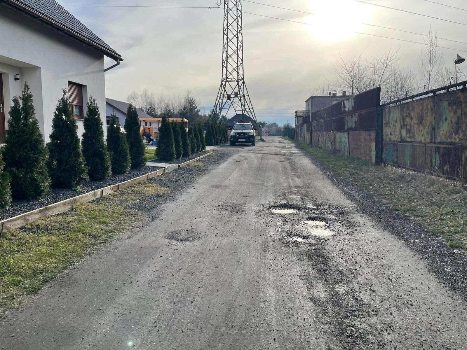 Zdjęcie w galerii na portalu naszwodzislaw.com: Wilchwy z kolejnymi inwestycjami drogowymi. Remonty trwają, ruszyła długo wyczekiwana przebudowa wiadomości z regionu