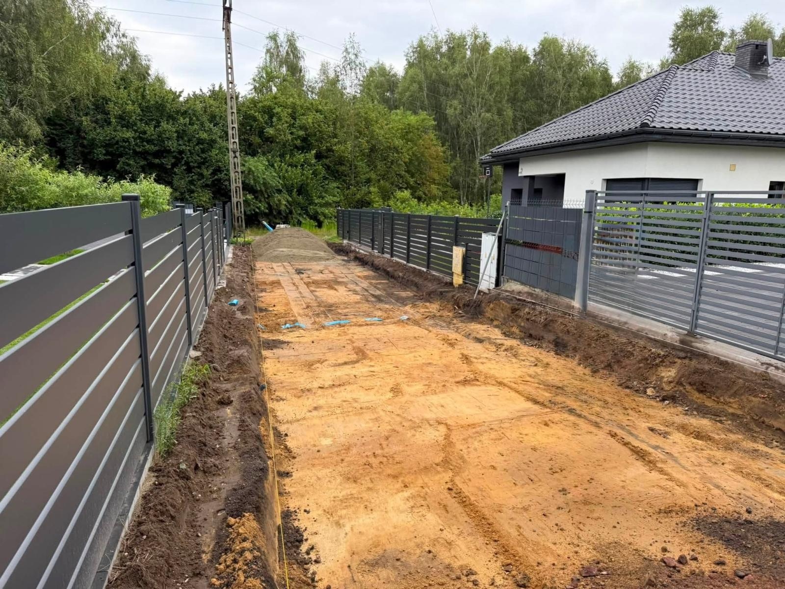 Zdjęcie w galerii na portalu naszwodzislaw.com: Wilchwy z kolejnymi inwestycjami drogowymi. Remonty trwają, ruszyła długo wyczekiwana przebudowa wiadomości z regionu