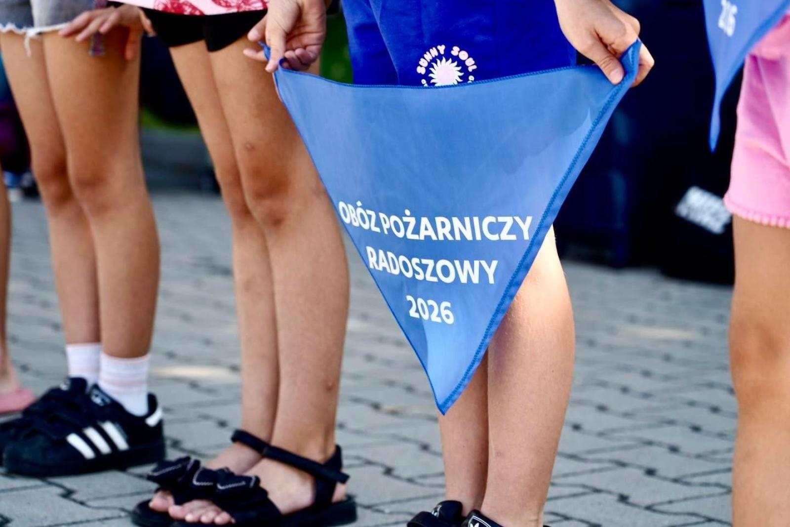Zdjęcie w galerii na portalu naszwodzislaw.com: Młodzi strażacy rozpoczęli wyjątkową przygodę. Pierwszy obóz pożarniczy w Rydułtowach wiadomości z regionu